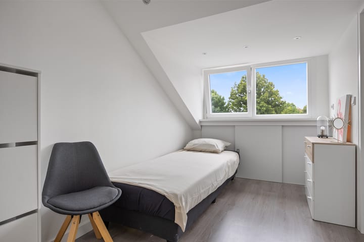 Foto 31 van Roestenbergstraat 60