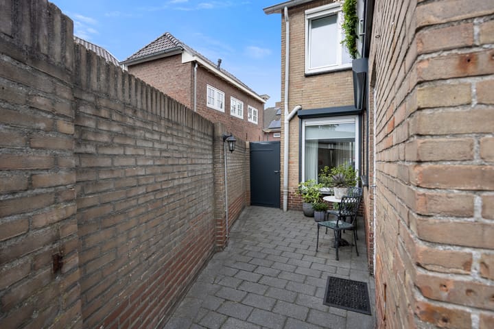 Foto 41 van Roestenbergstraat 60