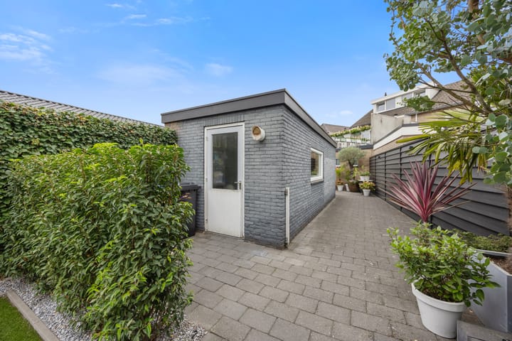 Foto 43 van Roestenbergstraat 60