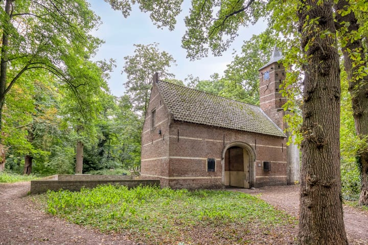 Foto 58 van Papegaaiweg 15