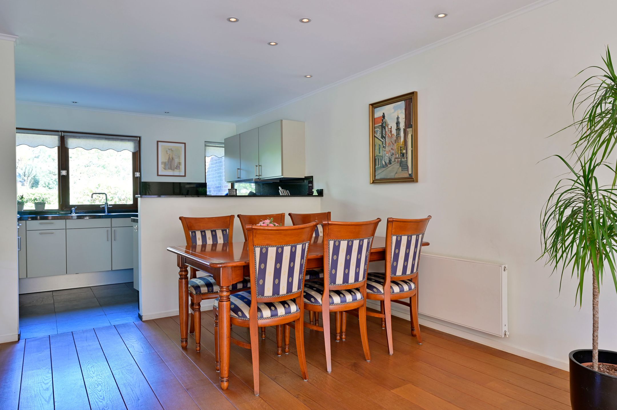 Photo 9 of Koningin Sophielaan 1-A