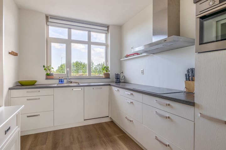 Foto 18 van Leeuwerikstraat 69