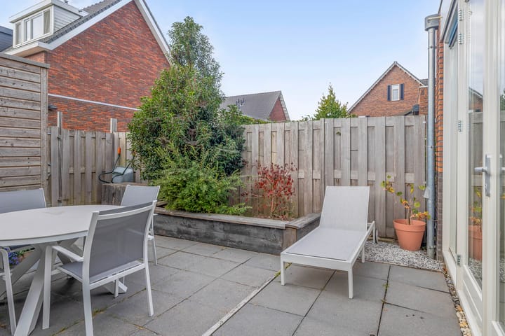 Foto 21 van Leeuwerikstraat 69