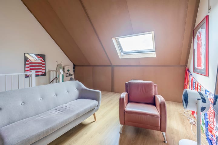 Foto 33 van Leeuwerikstraat 69