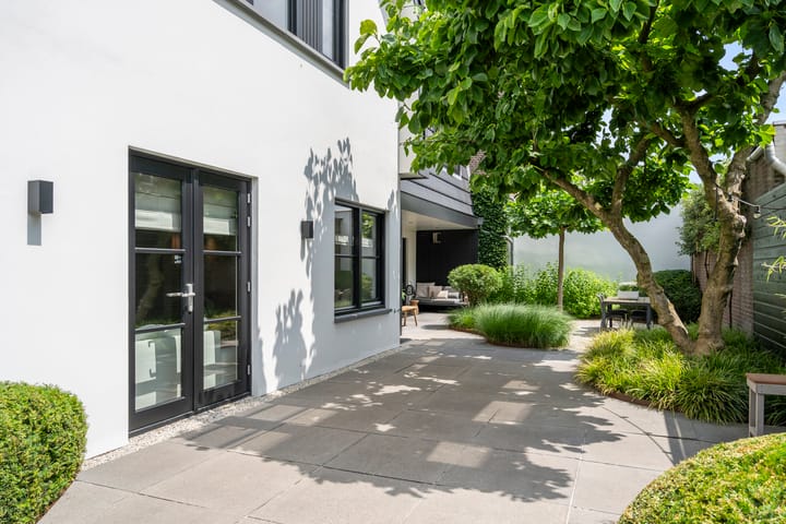 Foto 18 van Stationsweg 105