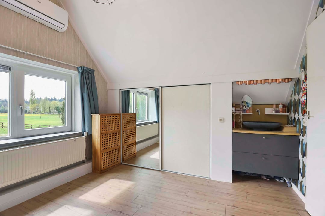 Photo 32 of Houtentorenweg 14-2