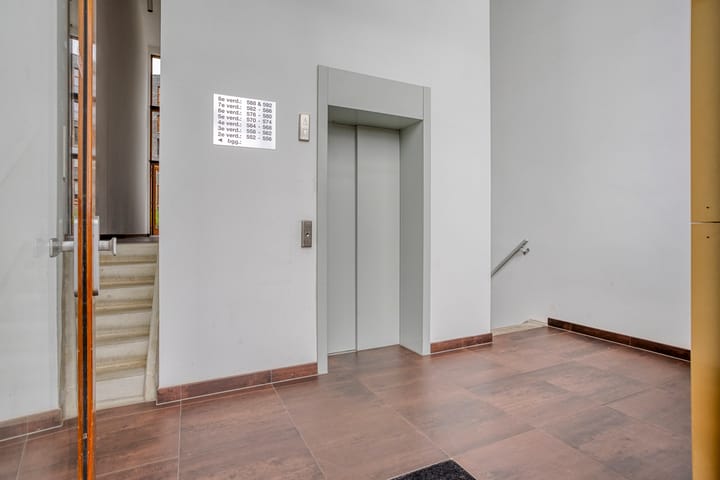 Photo 4 of Kratonkade 576