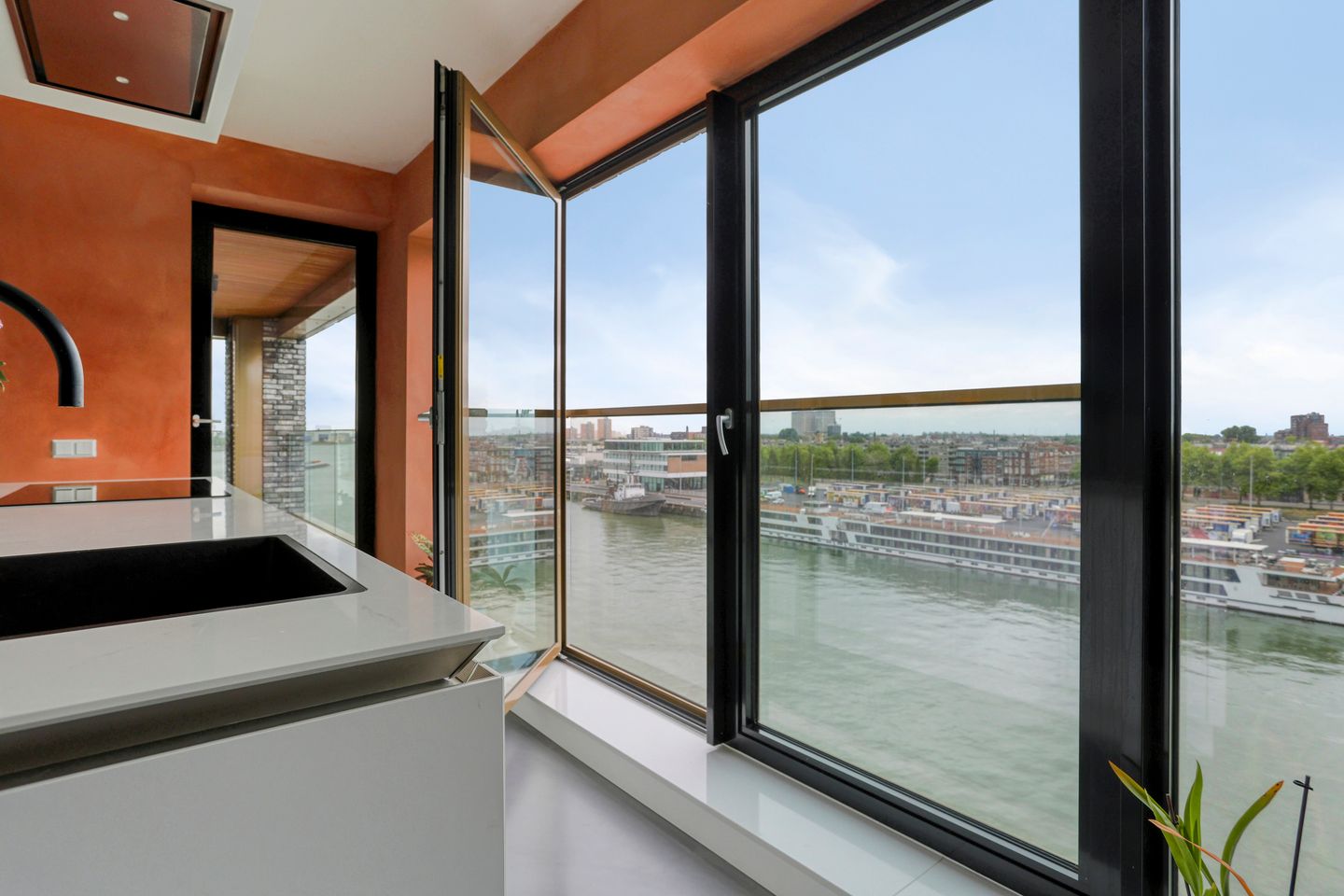 Foto 14 van Kratonkade 576