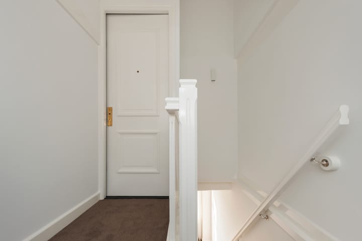 Photo 19 of Burgemeester van den Boschstraat 1-D