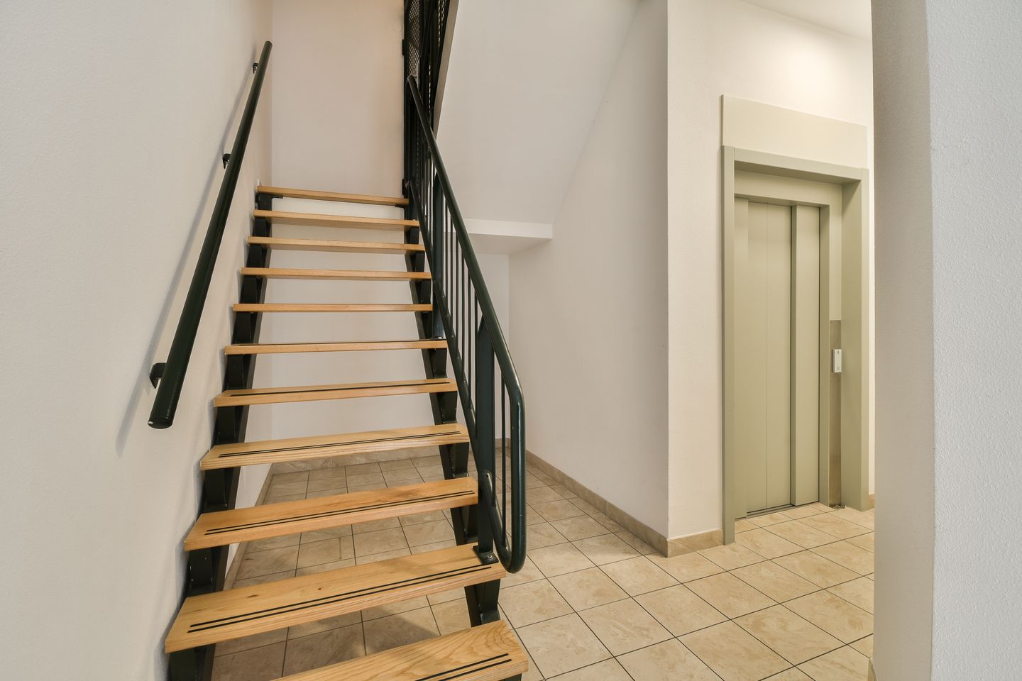 Foto 5 van Koemarkt 36-E