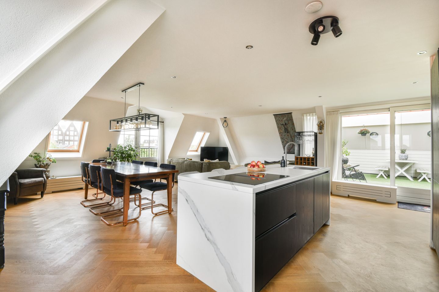 Foto 14 van Koemarkt 36-E