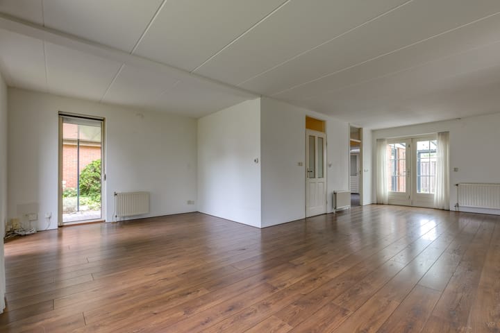 Foto 4 van 12e Laan 11