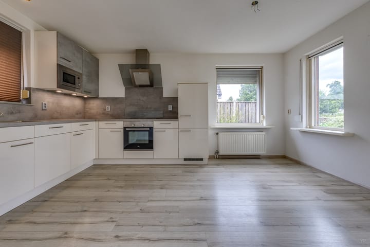 Foto 7 van 12e Laan 11