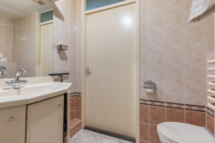 Photo 17 of Pieter Calandlaan 566