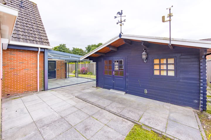 Foto 29 van 12e Laan 11