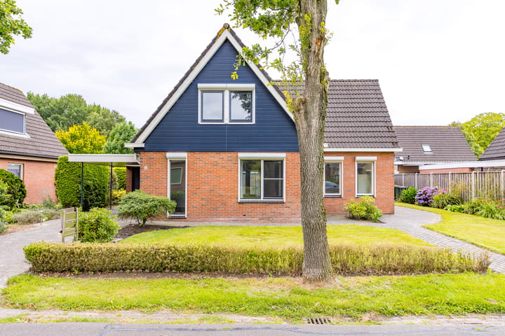 Foto 31 van 12e Laan 11