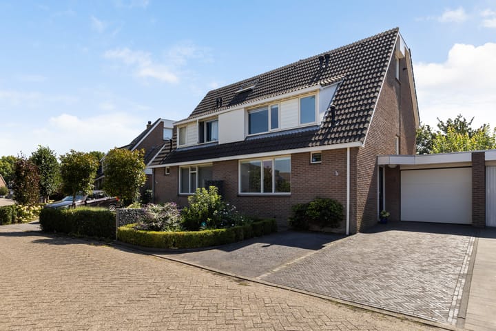 Foto 48 van Boterbloemweide 35