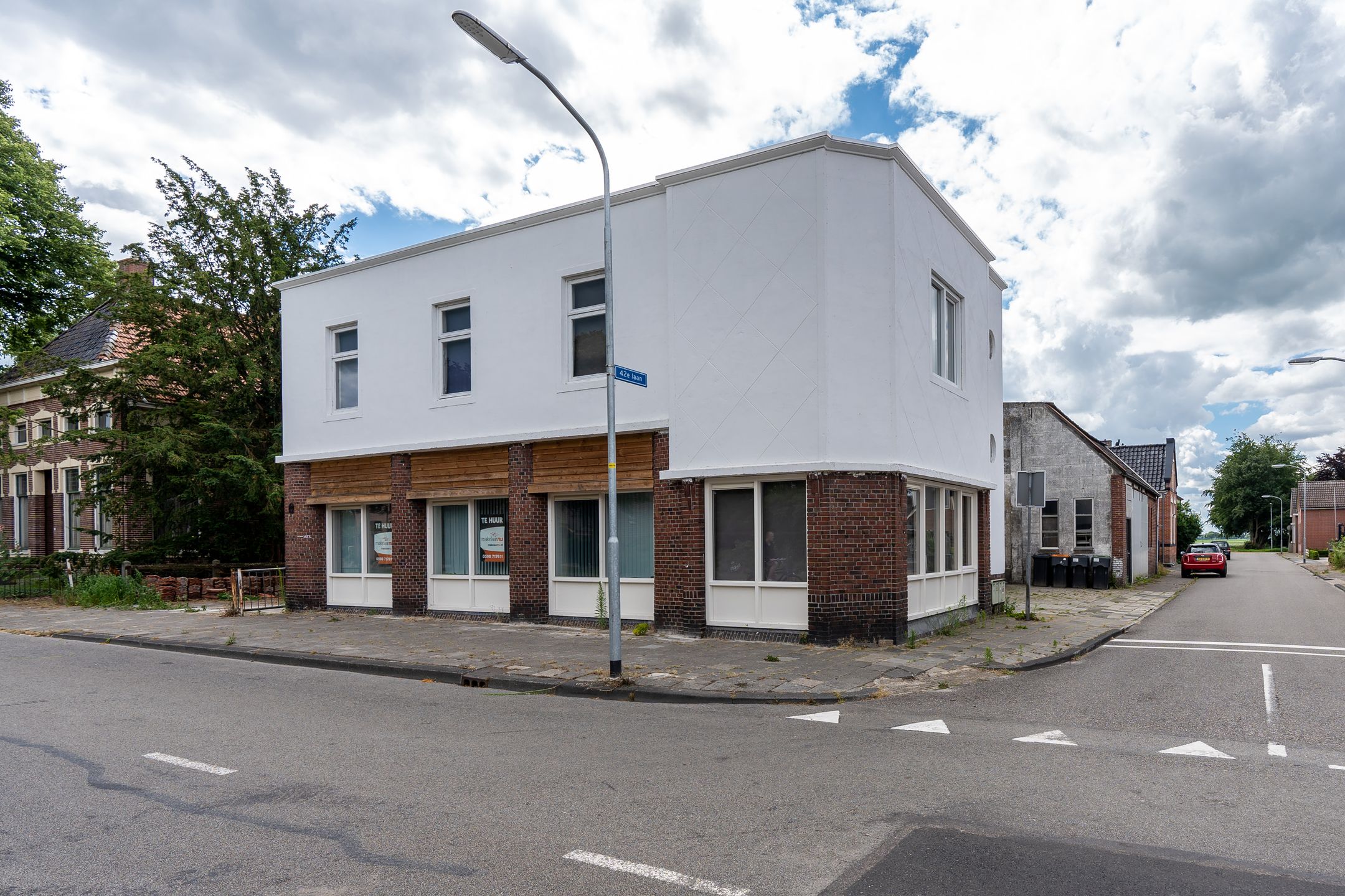 Buying a house in The Netherlands., 42e laan 2