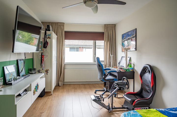 Foto 16 van Clara Schumannstraat 14