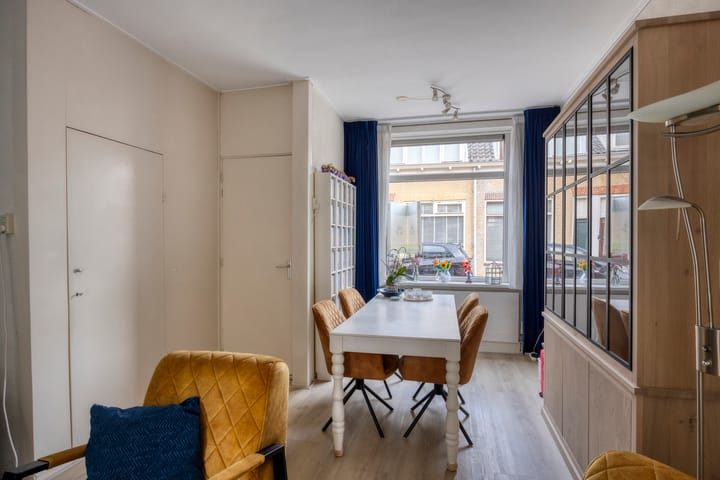 Foto 7 van Van Embdenstraat 8