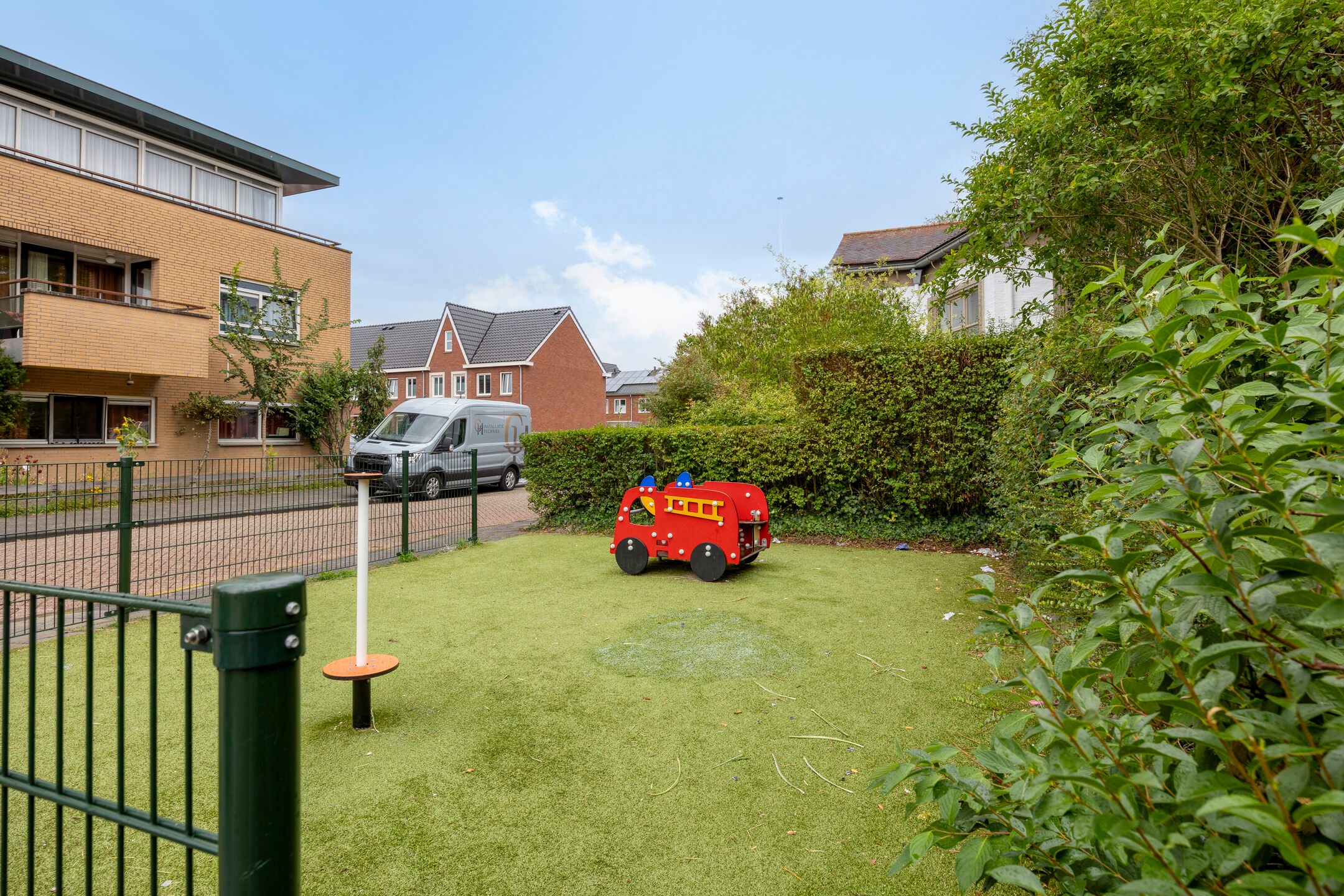 Foto 27 van Van Embdenstraat 8