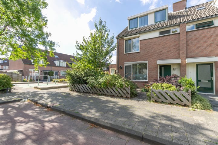 Foto 1 van van Leeuwenhoekstraat 9