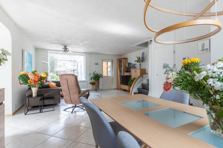 Foto 13 van van Leeuwenhoekstraat 9