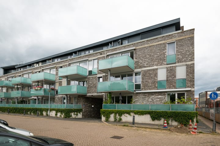 Foto 43 van Dr Huber Noodtstraat 18-18