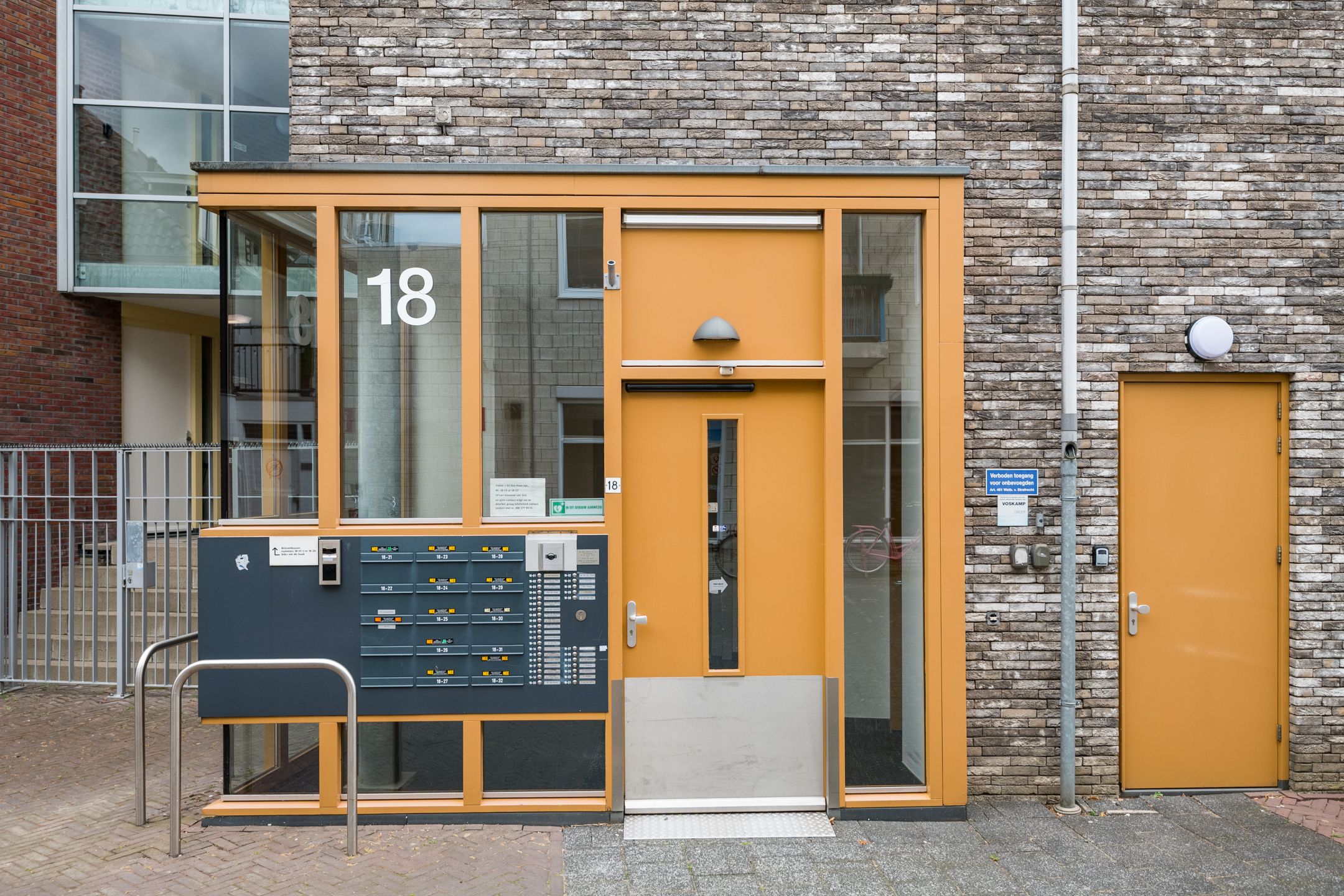 Foto 48 van Dr Huber Noodtstraat 18-18