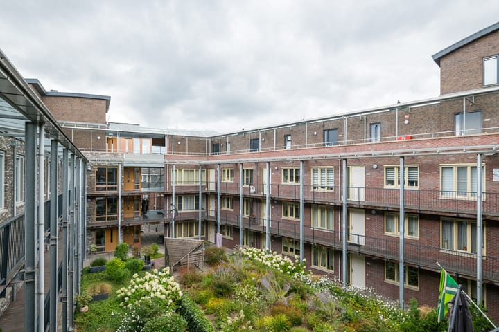 Foto 51 van Dr Huber Noodtstraat 18-18