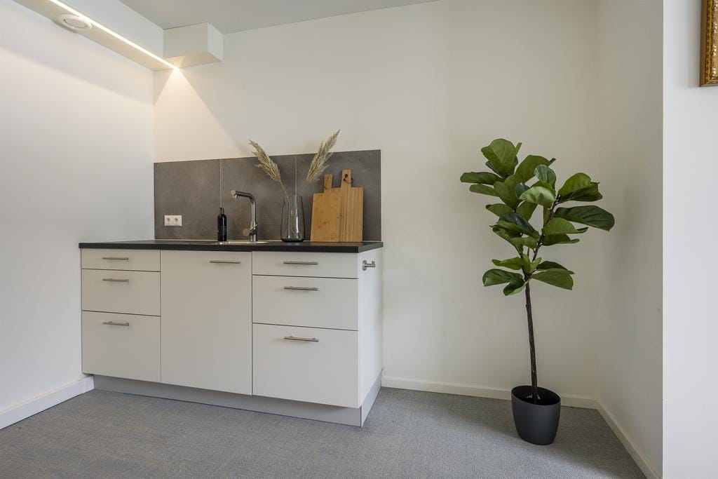 Photo 4 of Prins Clausstraat 25