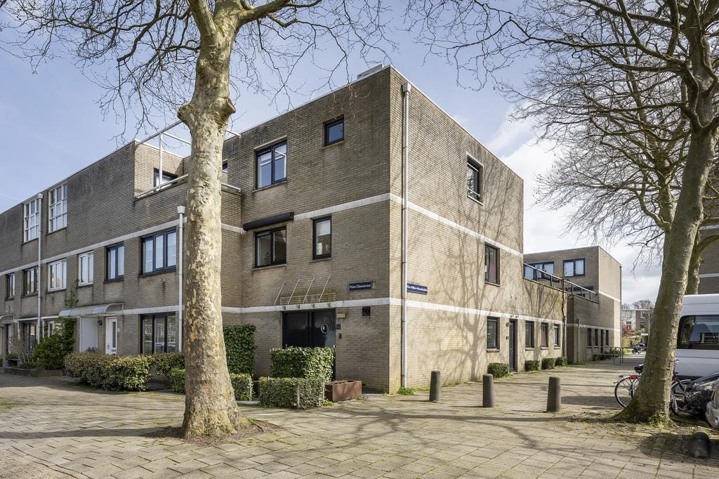 Photo 43 of Prins Clausstraat 25