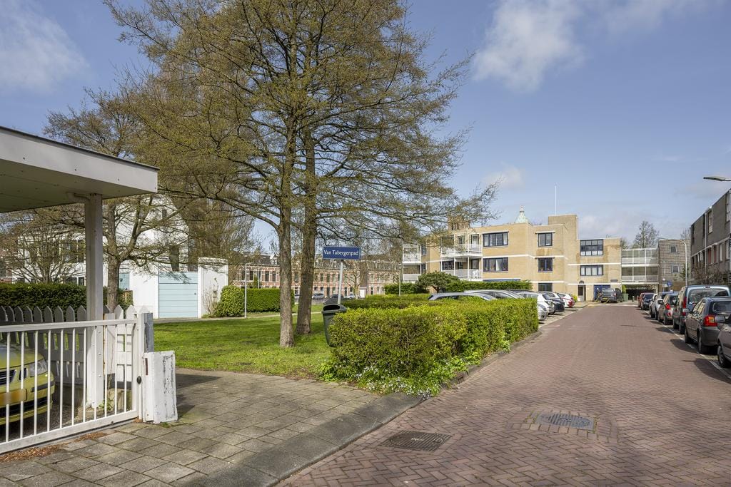 Photo 46 of Prins Clausstraat 25