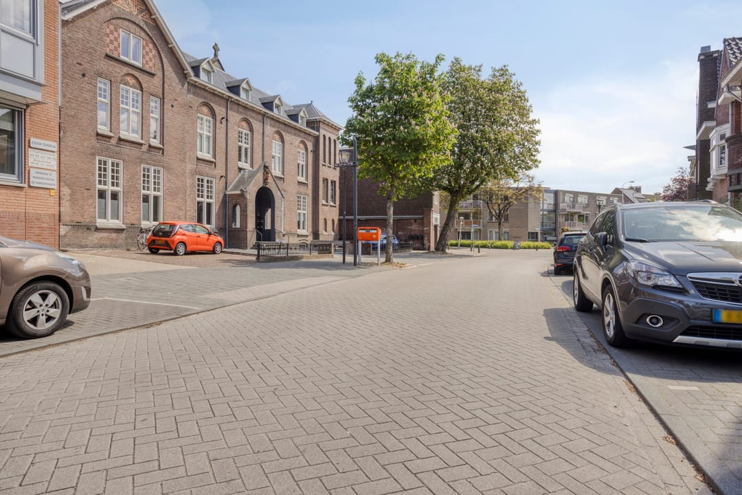 Photo 37 of Strijpsestraat 144-28