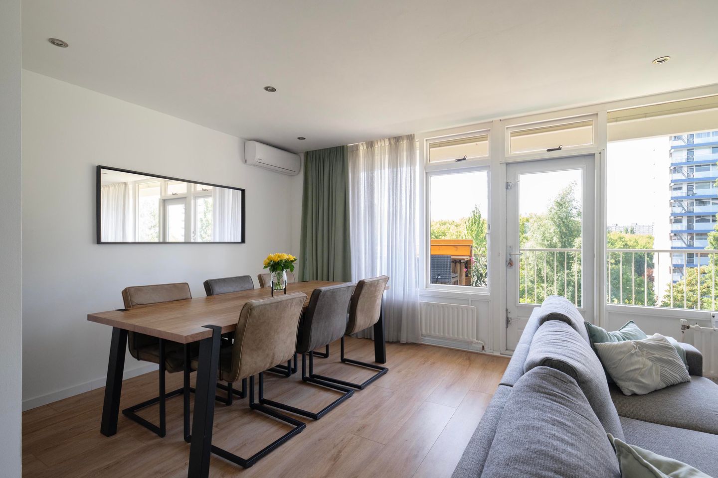 Foto 20 van Louis Couperusplaats 131