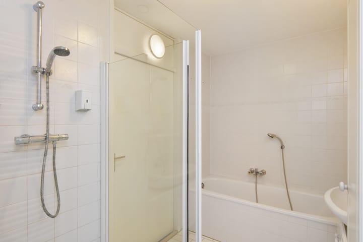 Foto 21 van Drogerij 151