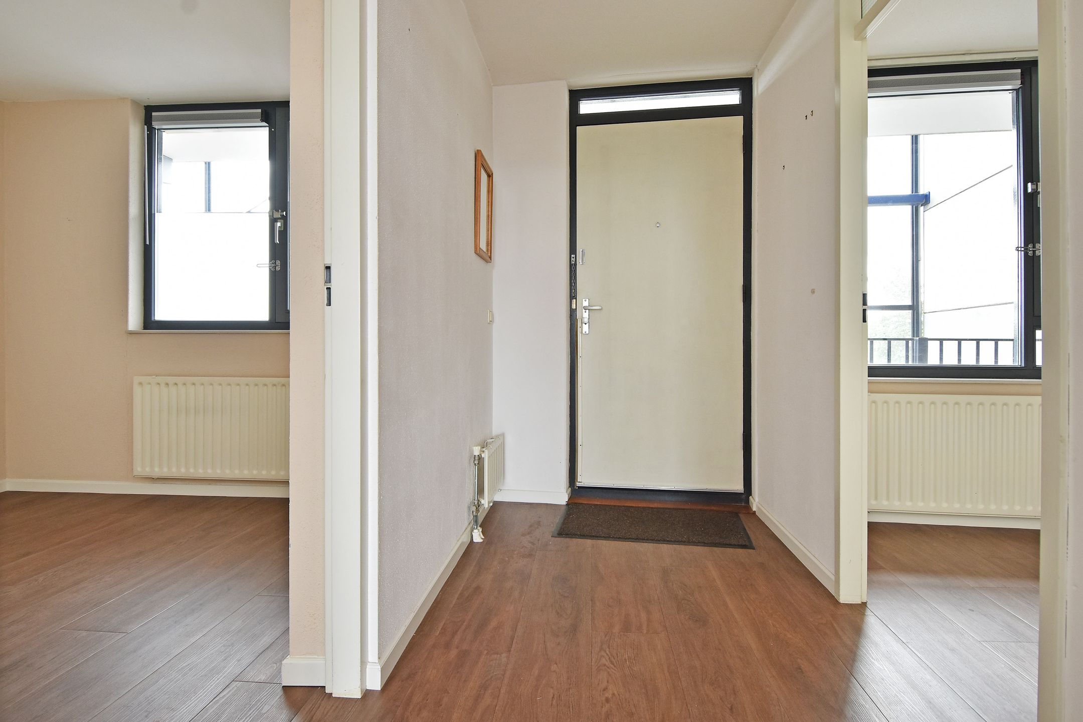 Foto 24 van Drogerij 151