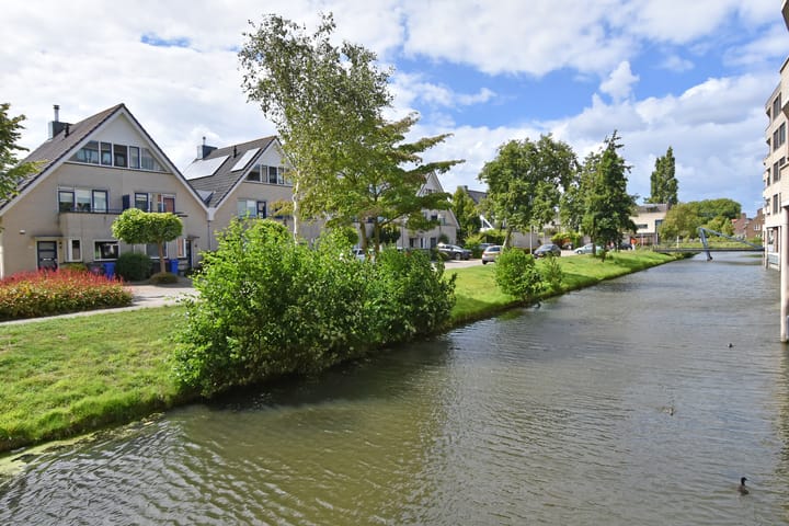 Foto 33 van Drogerij 151