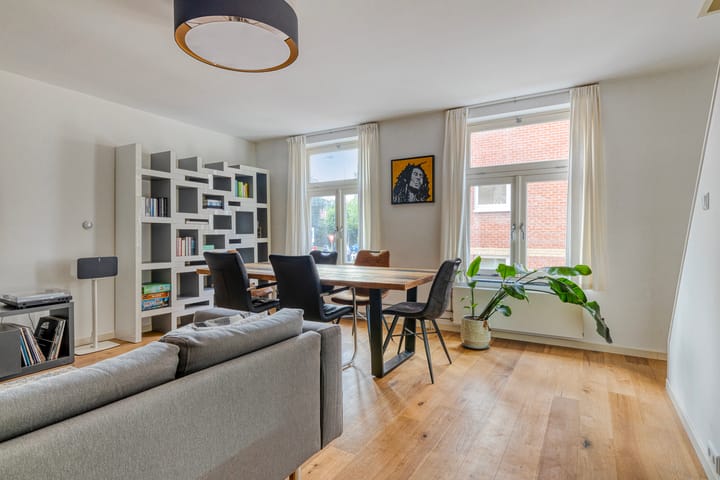 Photo 2 of Koningsplein 3