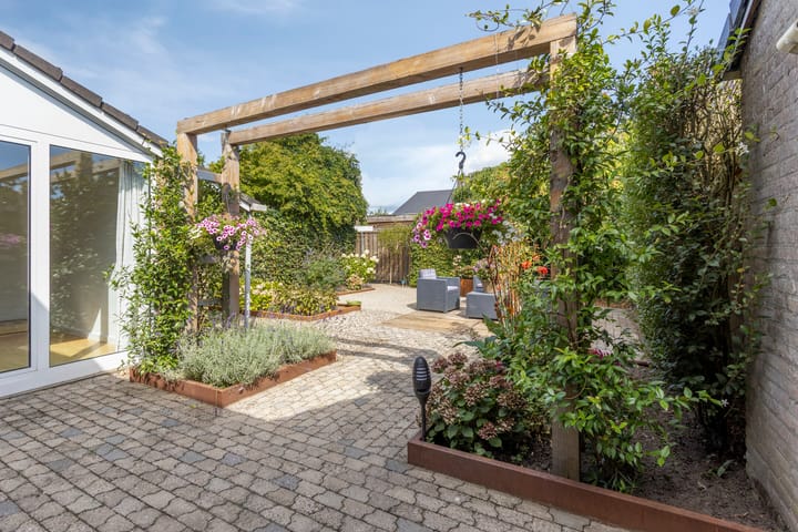 Foto 2 van Burgemeester van Lyndenpark 73