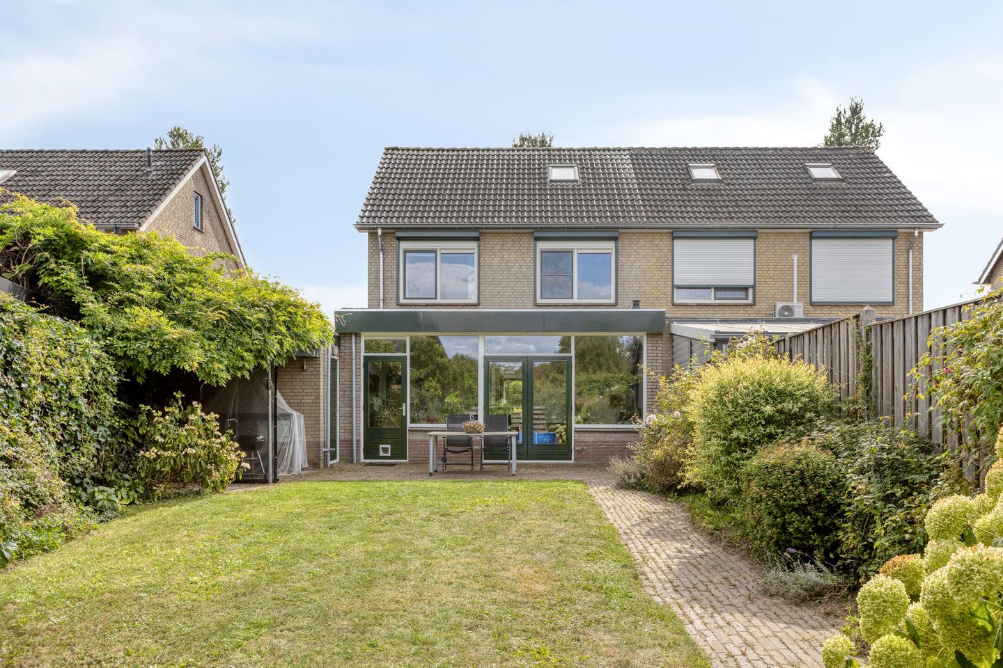 Photo 35 of Hoofdstraat 25