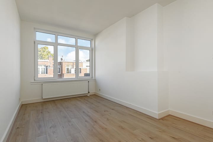 Photo 18 of Damasstraat 213