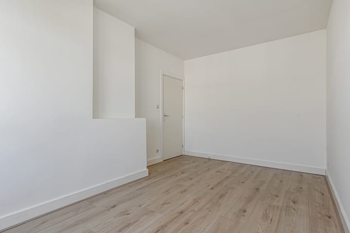 Photo 19 of Damasstraat 213