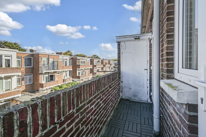 Photo 28 of Damasstraat 213