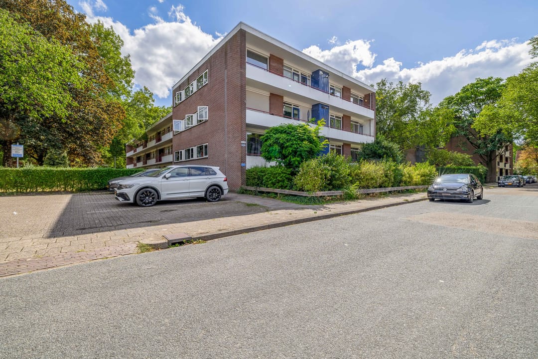 Foto 2 van Van der Waalsstraat 18-I