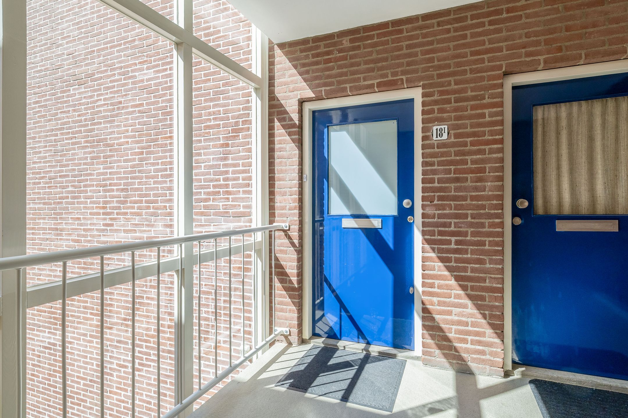 Foto 9 van Van der Waalsstraat 18-I