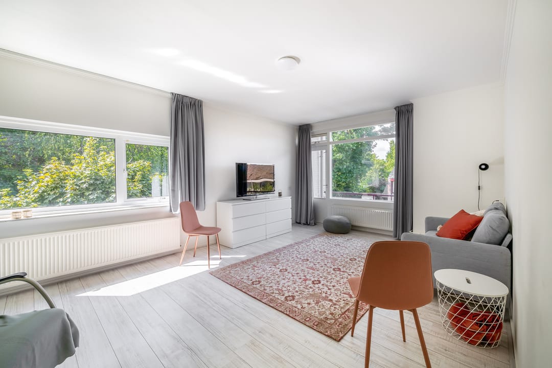 Foto 13 van Van der Waalsstraat 18-I