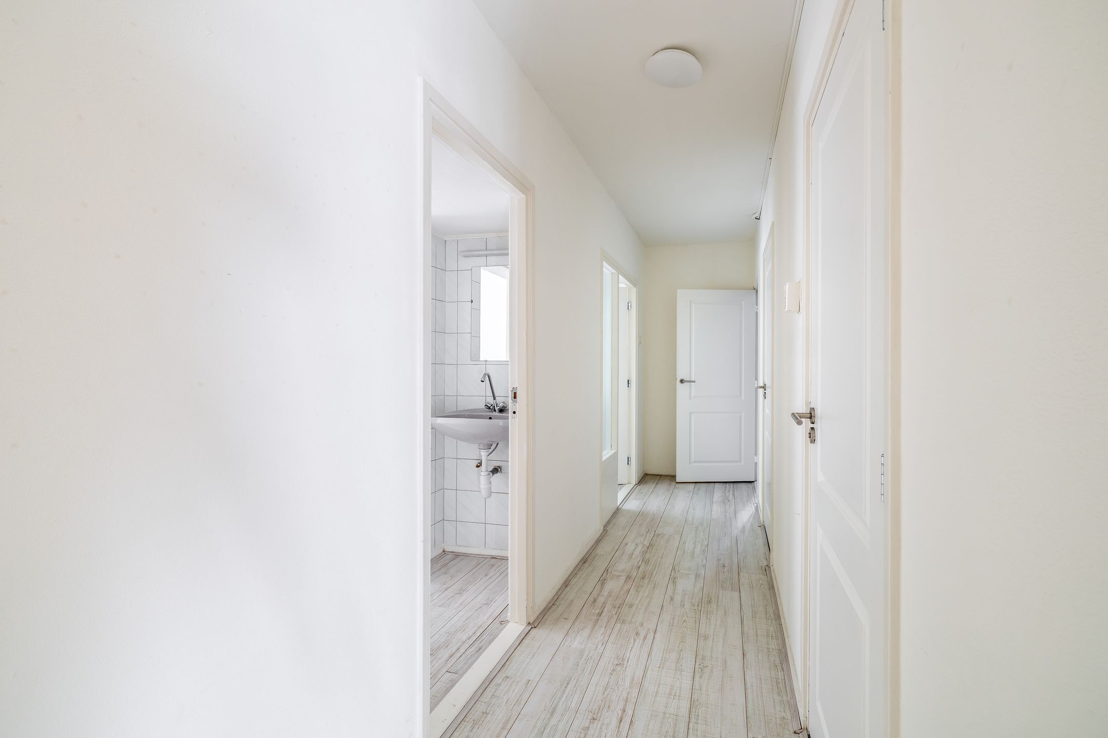 Foto 21 van Van der Waalsstraat 18-I