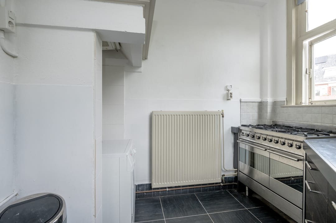 Photo 13 of Emmastraat 31-4