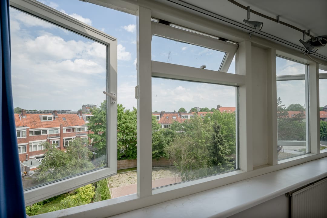 Photo 43 of Emmastraat 31-4